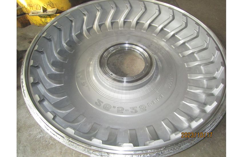 Engineering Tyre Mould
